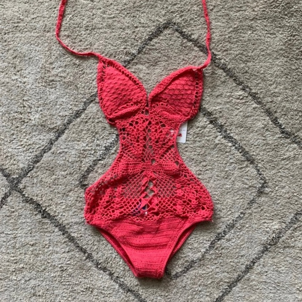 NWT Beauty & The Beach Crochet Monokini Swimsuit